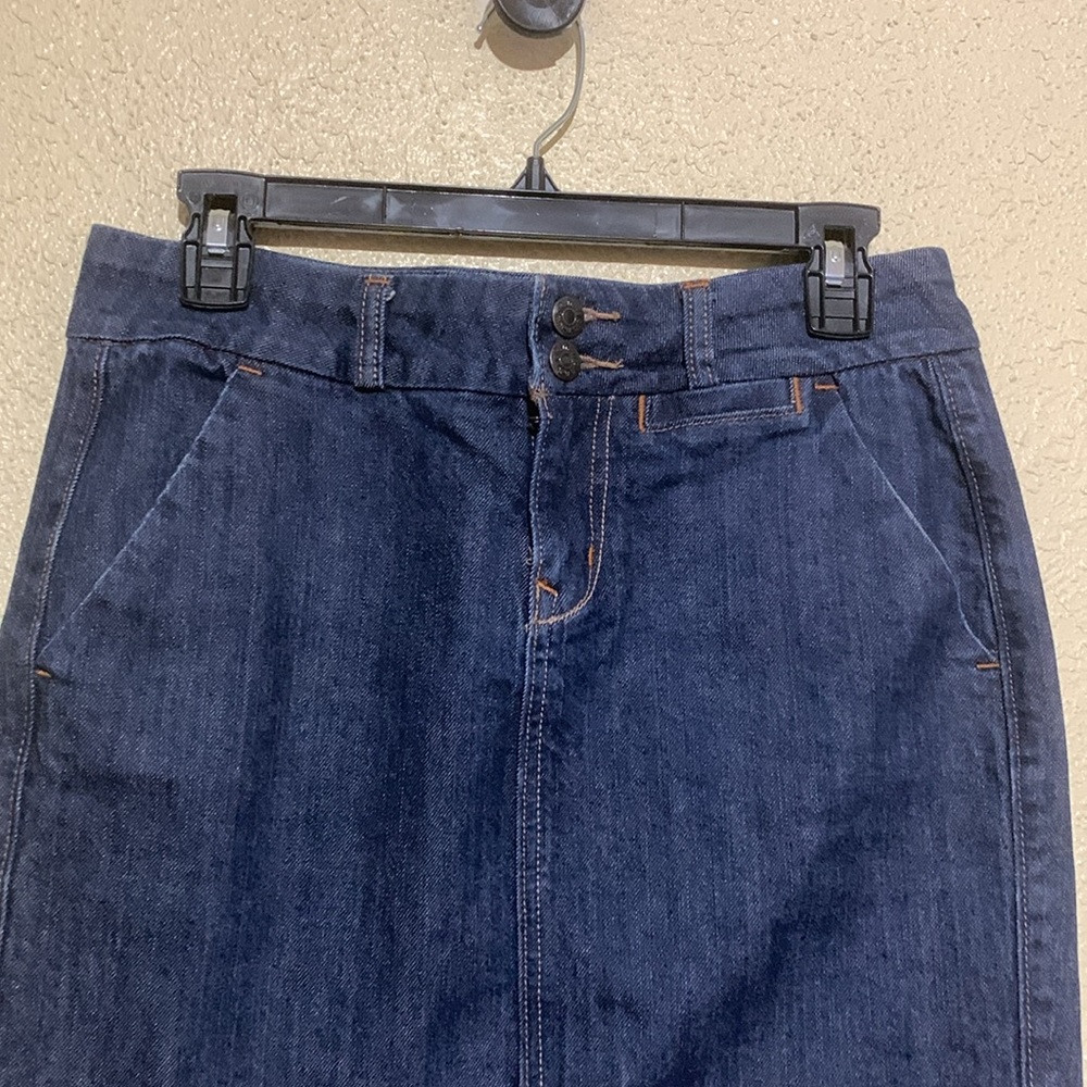 Old Navy Jean Skirt 6 Midi Blue Front Zipper w/Buttons Cotton Spandex Pockets - Picture 3 of 13